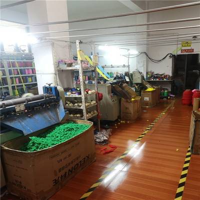 工廠生産聖誕金蔥小毛球丙綸毛高彈球開司米球亞克力球羽毛毛根