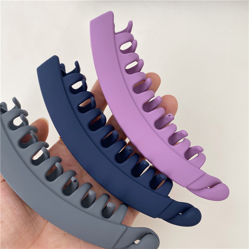 Simple Style Solid Color Plastic Hair Clip display picture 4