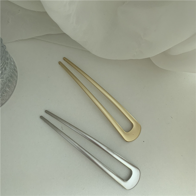 Korean Ins Style Simple Personality Elegant Metal U-shaped Hair Plug Hair Accessories Fashion Adult Hair Updo Hairpin Hair Clasp Women display picture 3