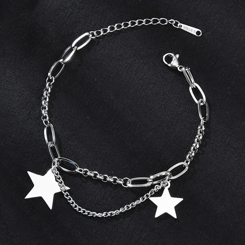 Fashion Five-pointed Star Bracelet Titanium Steel Bracelet Simple And Versatile Stainless Steel Bracelet Wholesale Nihaojewelry display picture 5