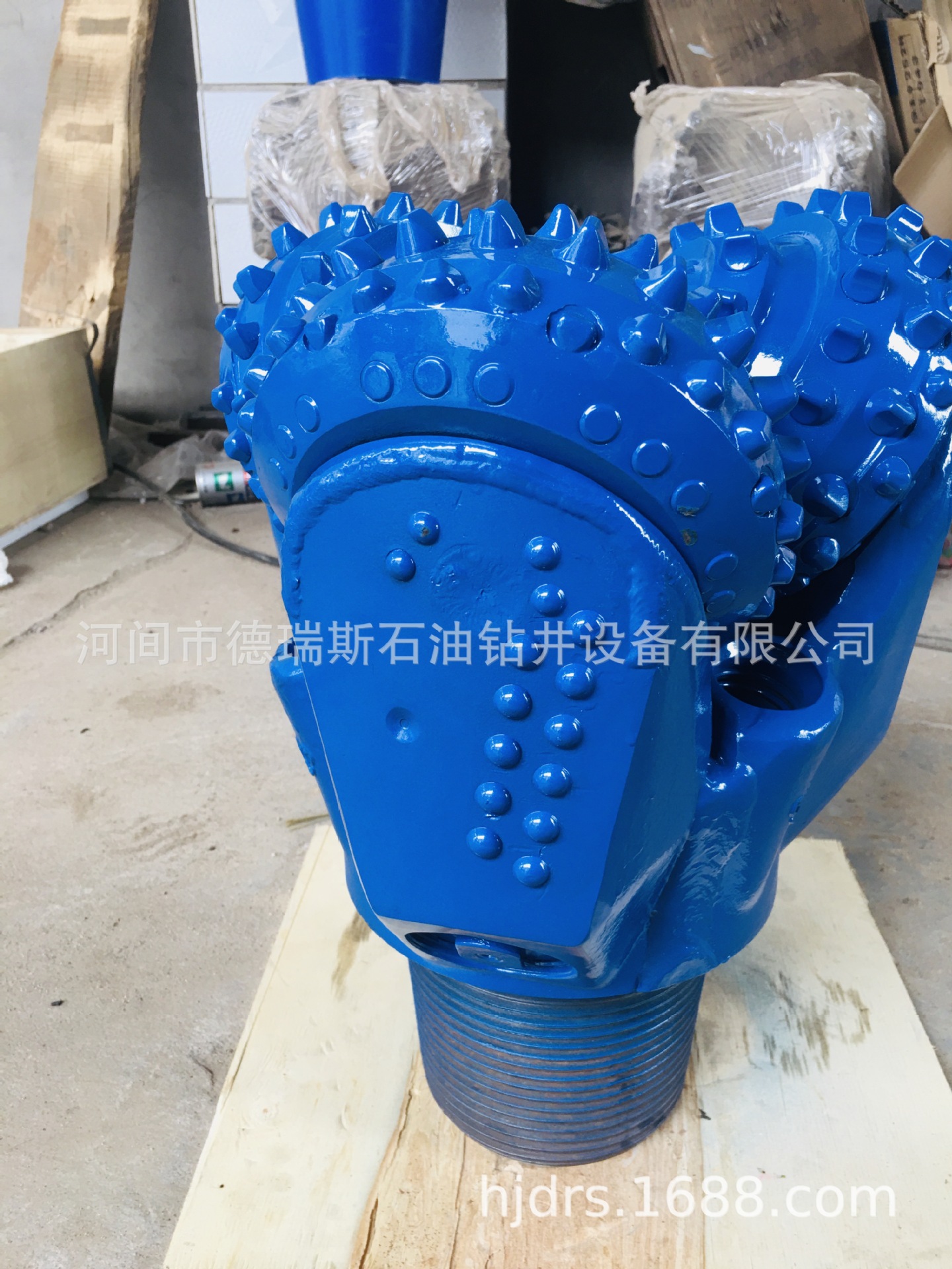 石油水井矿用凿岩12 1/4" IADC 537 镶齿三牙轮钻头