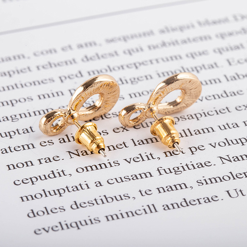 New Korea S925 Silver Needle Geometric Irregular Diamond Simple Fashionable Earrings display picture 7