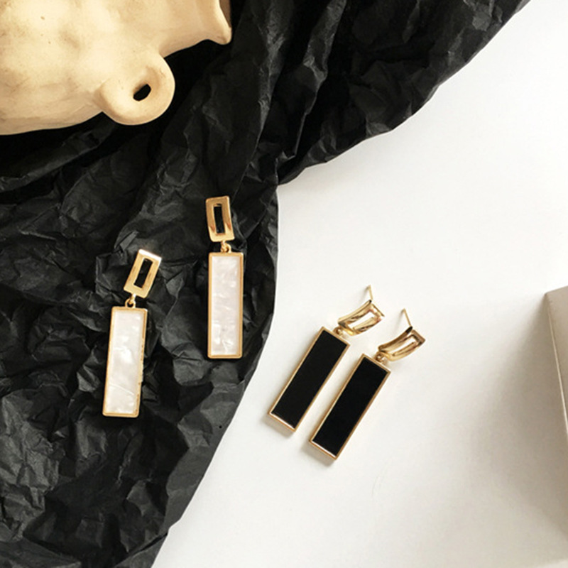 Fashion New   Black Geometric Rectangular  Temperament Long  Earrings Nihaojewelry Wholesale display picture 6