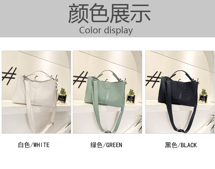 Fashion Korean Crocodile Pattern Messenger Shoulder Portable Pu Soft Surface Zipper Messenger Bag display picture 56