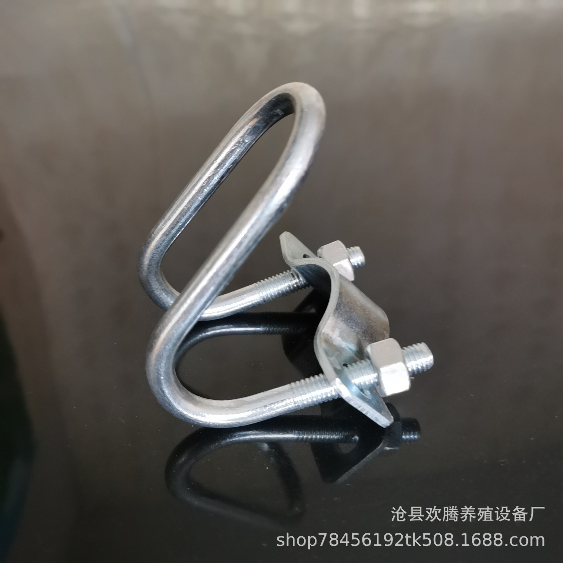 Clip de tubo cruzado de cama de nacimiento de cerdo Clip en forma de U clip de tubo galvanizado posicionamiento Barra de tubería de agua hebilla de accesorios de cama de nacimiento de la cerda