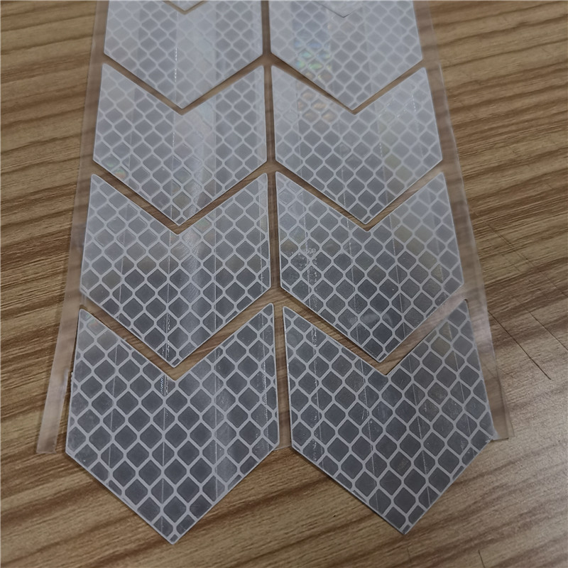 厂家供应道路交通EGP四级反光膜 反光警示贴工程级微棱镜反光膜-阿里巴巴