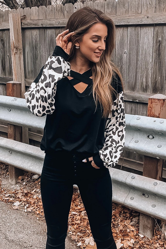 V Cross Neck Leopard Print Long Sleeve Casual T-Shirt NSYF829