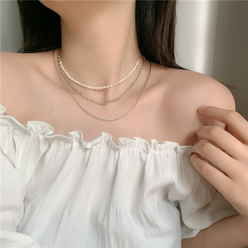 Fashion Retro Metal  Three-layer Short Freshwater Pearl Necklace display picture 5