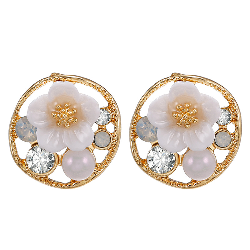 S925 Argent Aiguille Fleur Géométrique Rond Creux Diamant Simple Perle Boucles D&#39;oreilles Vente En Gros Nihaojewelry display picture 10