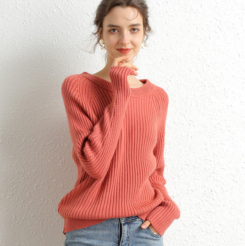 Merino Wool Sweater for Women, Warm and Slim-Fitting, Round-Neck Knit Base Layer, European and American Style Fine Wool