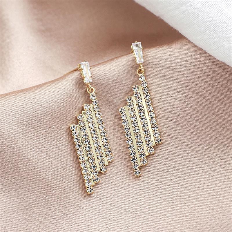 Fashion New 925 Silver Needle Full Diamond New Trendy Simple Alloy Earrings For Women display picture 8