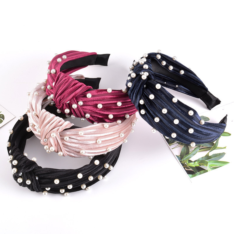 Wide-sided Pearl Velvet Headband display picture 1