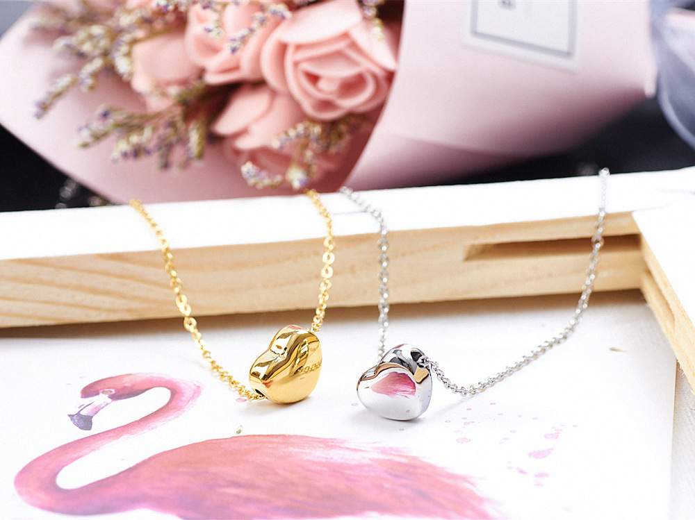 12g Weight Vacuum Plating Gold Plating Process 18K Gold Plated Plating Material 304 Stainless Steel Pendant Material Wholesale Jewelry Simple Style Heart Shape 304 Stainless Steel 18K Gold Plated Plating Stainless Steel Necklaces
