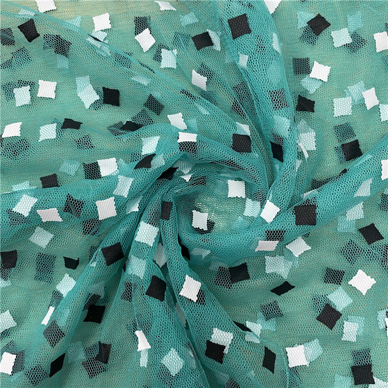 2020新款 胶浆烫金黑白方格网眼布 六角网纱火爆蚊帐礼服网纱面料