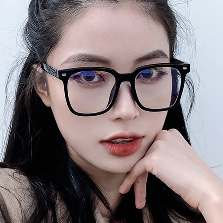 Retro Borde Súper Grande Gafas Lisas Para La Cara Desnuda  Nuevo Marco De Gafas Antirayos Azules Para Mujer Tiro De Calle Con Gafas Miopes Marco De Gafas De Opción display picture 1