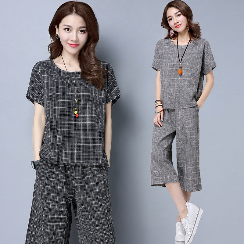 Large Size Women's Artistic Retro Loose Slimming Cropped Wide Leg Pants Short Sleeve Plaid Two-piece Set New