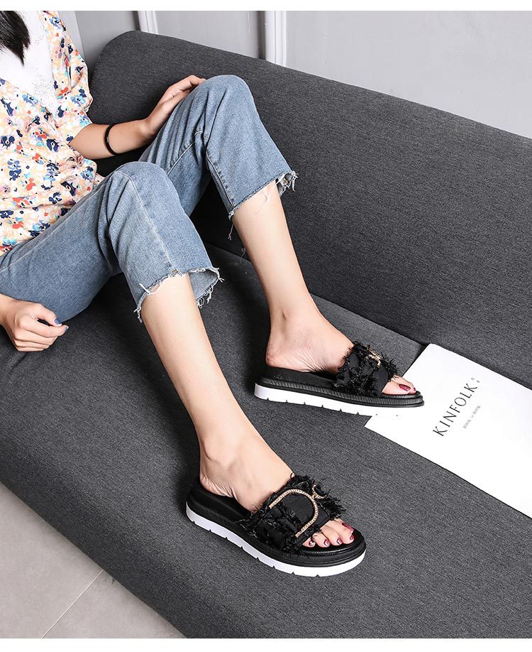 Moterų platforminės basutės ir šlepetės vasaros mada šlepetės_voghion.com