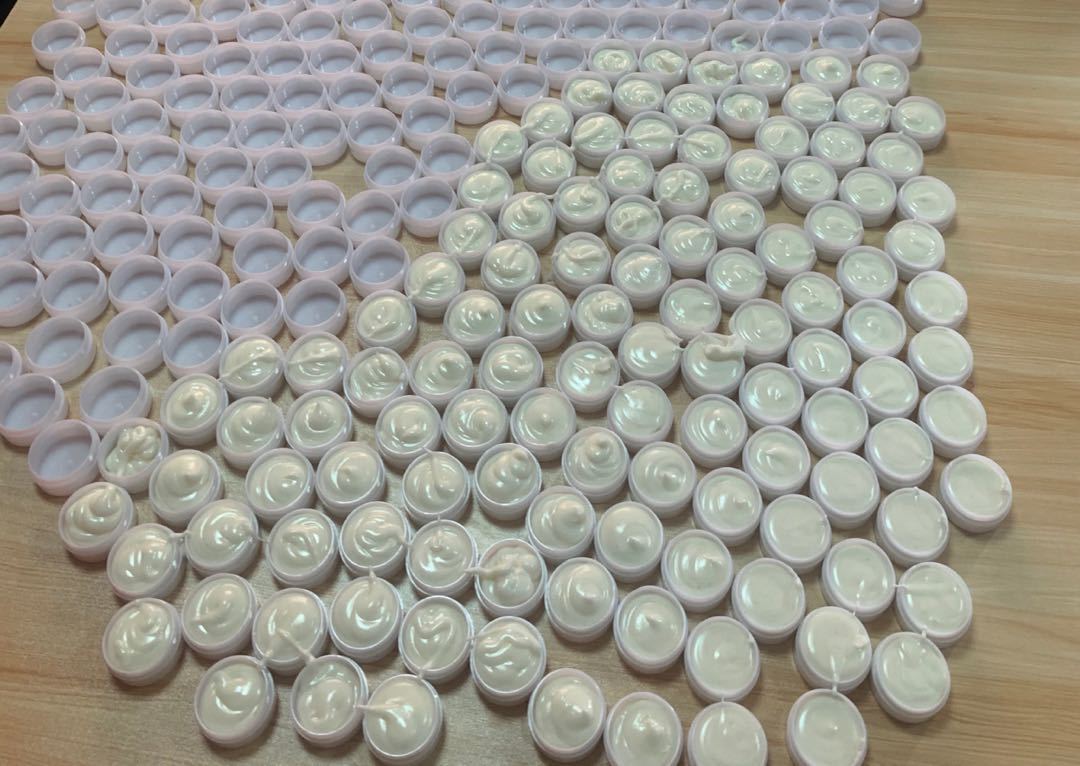实体娃娃去色膏 硅胶TPE材质用去染色深层除污清洗体验店染色神器