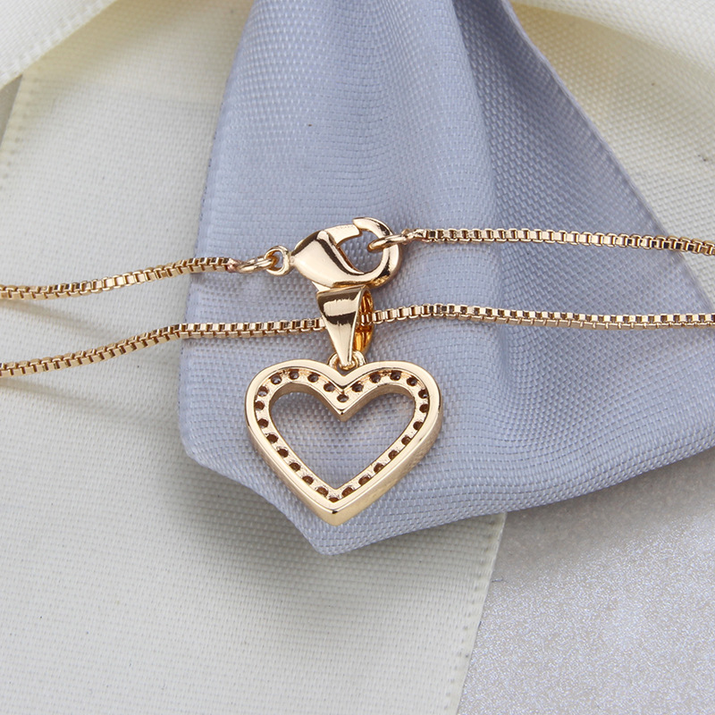 Heart-shaped Necklace Set Hot Sale New Gold-plated Zircon Stud Earrings Wholesale Nihaojewelry display picture 8