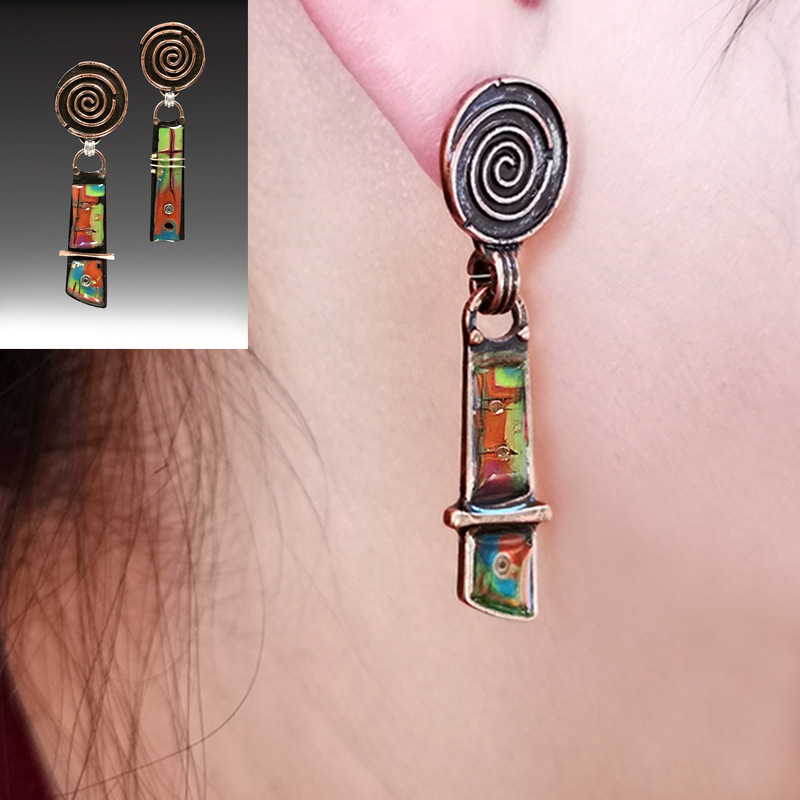 Retro Creative Spiral Colored Glass Earrings Bohemian Personalized Earrings display picture 1