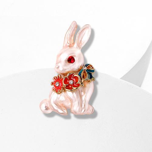 Cute new pearl brooch, fashionable corsage, little rabbit, personalized temperament, Korean style pin collar, pin buckle, accessories, chest ornament