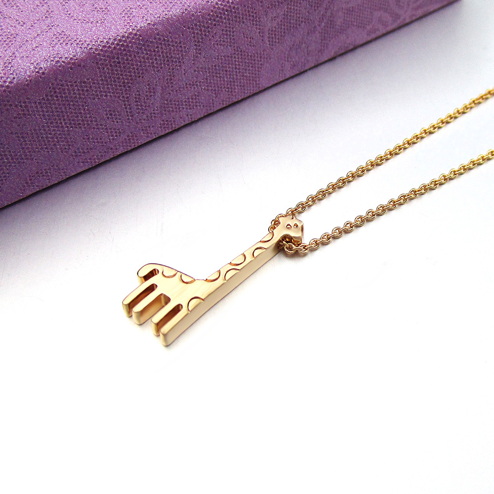 �¿�ɰ�����¹����������ʵ��С¹��׹ ��ƷŮ��������һ������