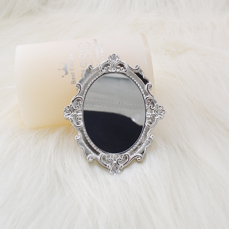 Simple Broche Sauvage Rétro Photo Cadre Baroque Bijou Cadre Photo Miroir Broche Nihaojewelry Gros display picture 4