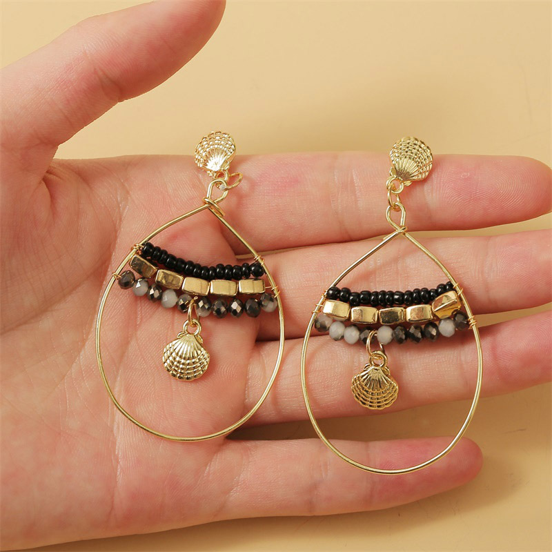 Geometric Water Drop Handmade Shell Beaded Earrings Trend Woven Crystal Earrings Jewelry Wholesale Nihaojewelry display picture 2