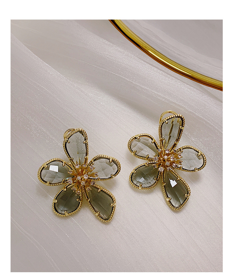 Flower Pattern Women's Gender 1 Pair Simple Style Flower Inlay Alloy Crystal Ear Studs