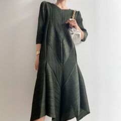 廠家直供高端褶皺 春秋時尚輕熟休閒甜美長款 復古花苞連衣裙