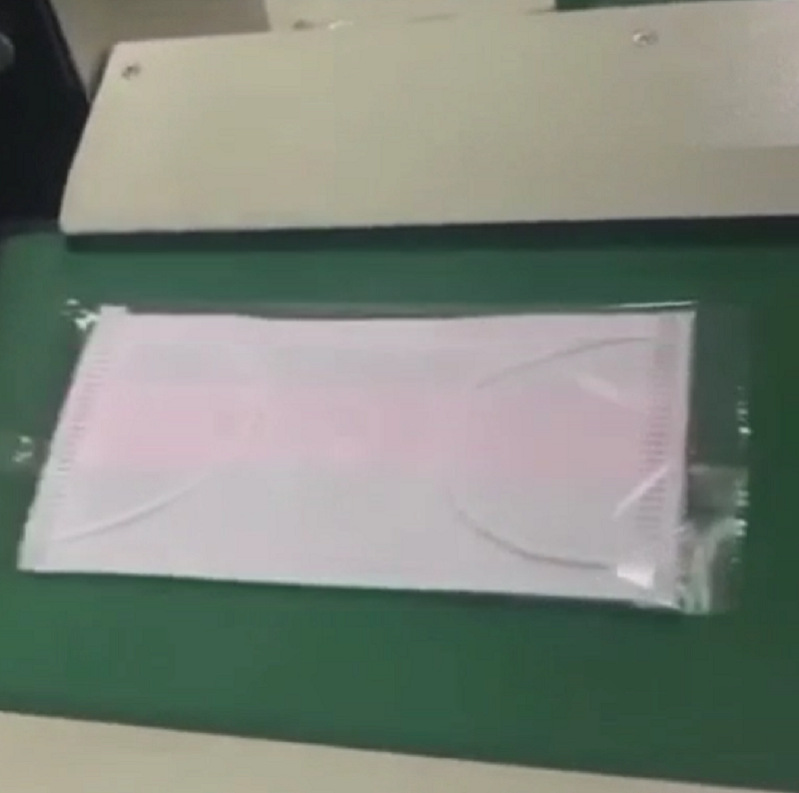 厂家现货口罩包装卷膜 复合膜 一次性手套自动包装机透明卷膜