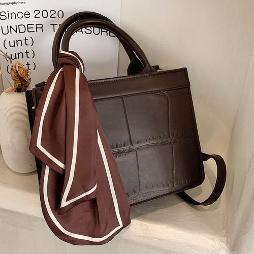 Autumn/Winter Handbag  New Trend Fashion Popular Stone Texture Ins Large Capacity Crossbody Tote Bag