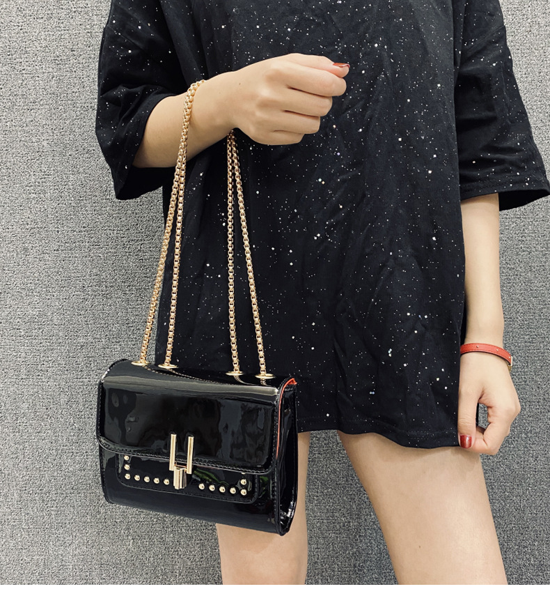 Wholesale Fashion Chain Mini Messenger Shoulder Bag Nihaojewelry display picture 14