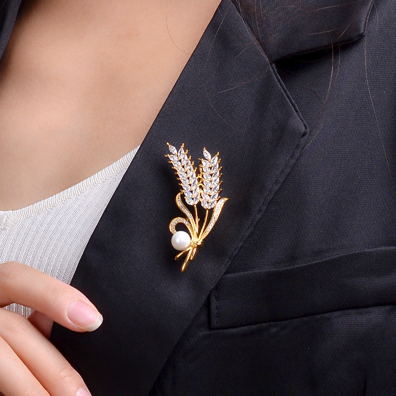 New Golden Wheat Ear Brooch Pins for Women Fashion Pearl Corsage Pins Temperament Dress Accessories Brooches