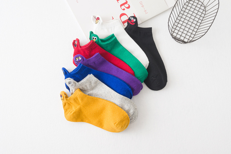 后跟搞怪表情爱心刺绣纯色ins潮袜