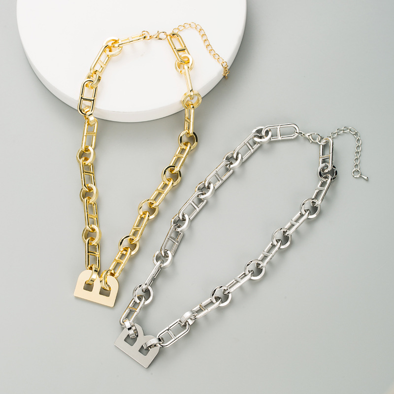 Fashion Creative Thick Chain Letter Pendant Alloy Necklace display picture 4