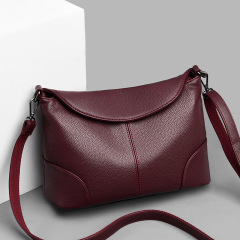2022 New Arrival Cross-border Women's Bag: Stylish European & American-Style Mid-Aged Mom Bag—Simple, Casual, and Spacious, Made from Durable PU Material, Perfect for Shoulder or Crossbody Wear