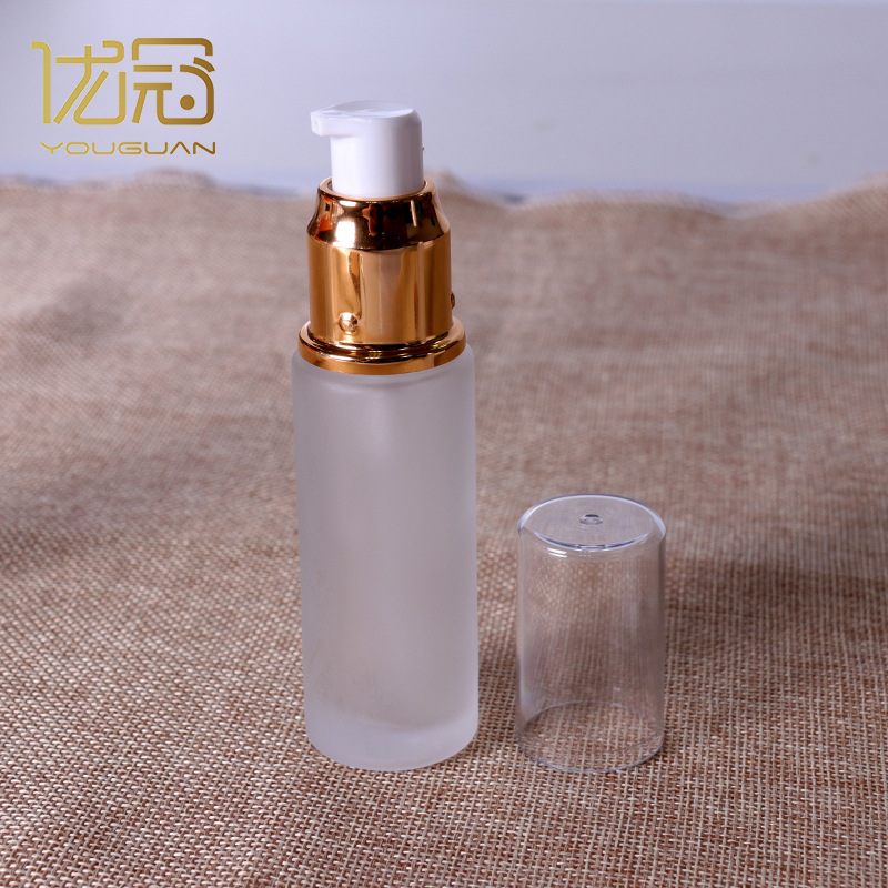 Fábrica al por mayor 30ml botella de vidrio esmerilado Fundación botella de líquido crema protectora solar loción cosméticos sub-botella personalización