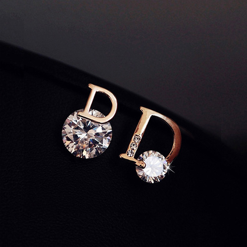 1 Pair Fashion Letter Silver Inlay Zircon Ear Studs display picture 4
