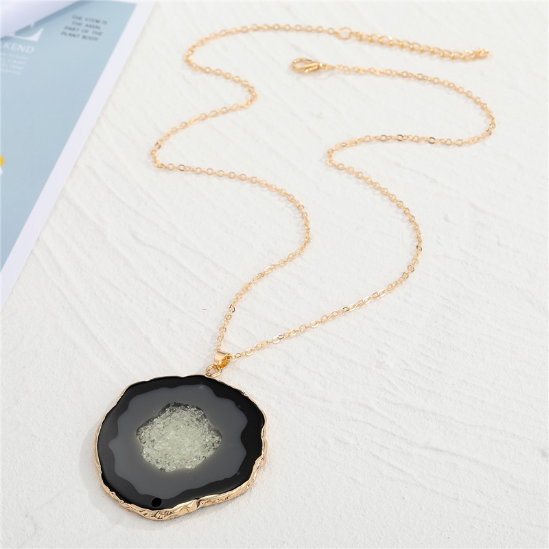 exaggerated personality imitation agate rough resin necklace