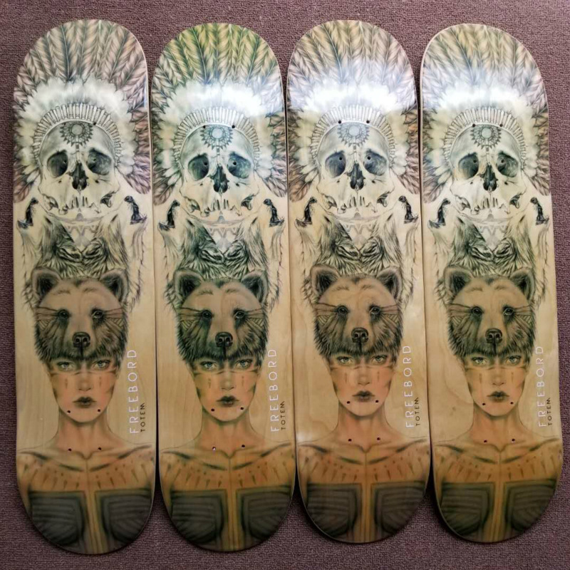 Double warped skateboard four-wheel scooter 7-layer Maple skateboard skateboard surface cold pressure 8.0 dyeing