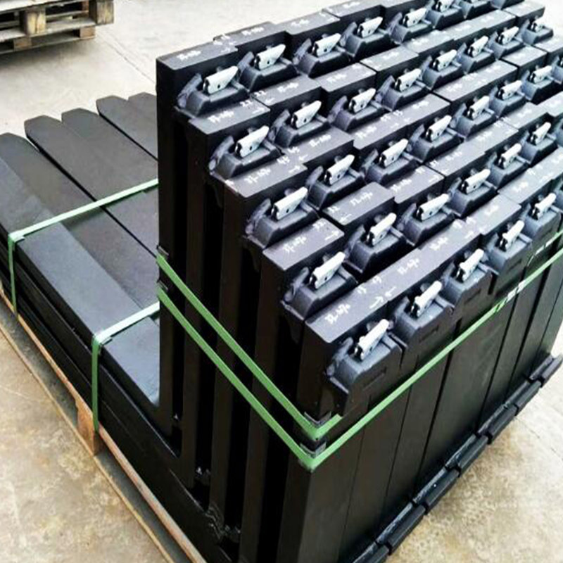 套筒式货叉 供应叉车配件 穿杆式货叉 叉车货叉