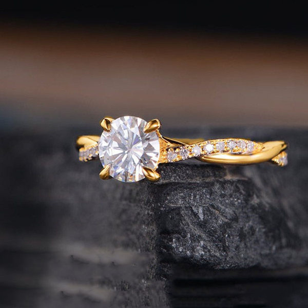 Fashionable stone inlay with zircon