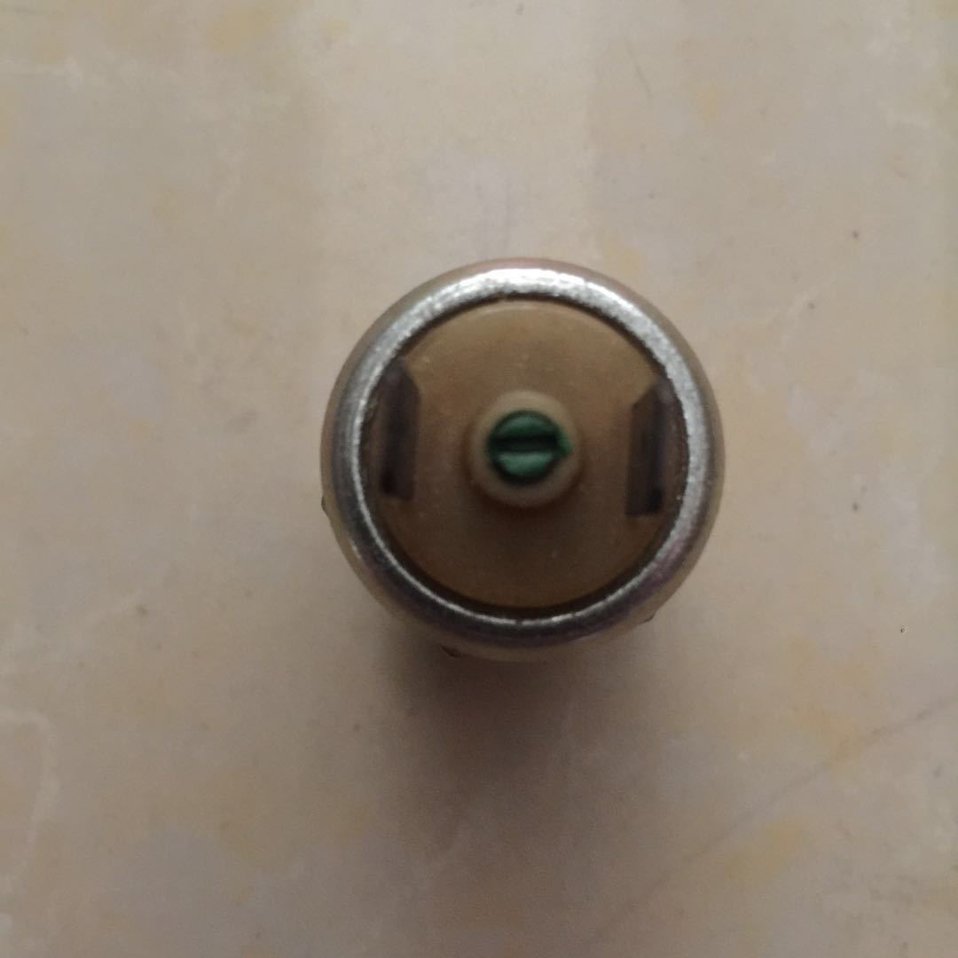 WG9100710004气压信号灯开关1