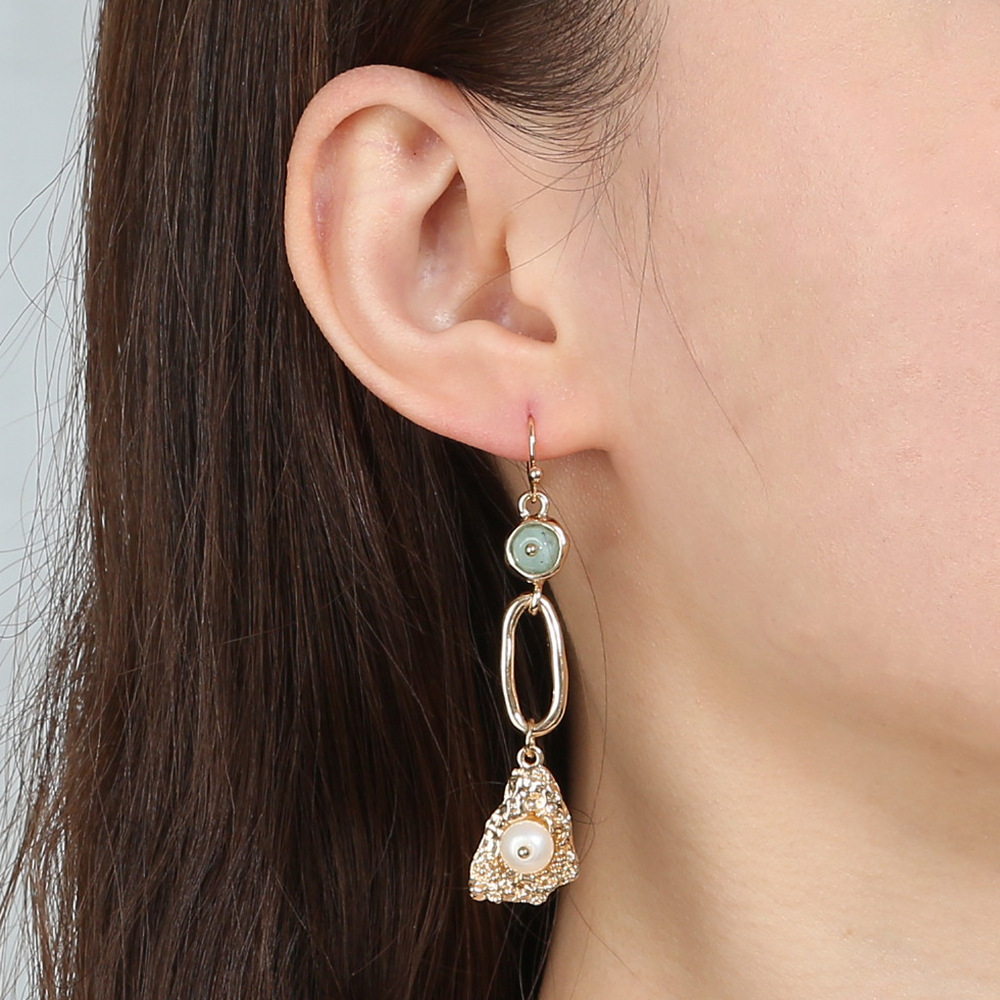 Creative Retro Natural Stone Pearl Long Tassel Alloy Earrings Wholesale display picture 1