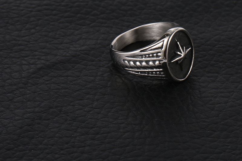 Star Pattern Vintage Style Star Titanium Steel Polishing Men's Rings Punk Rings