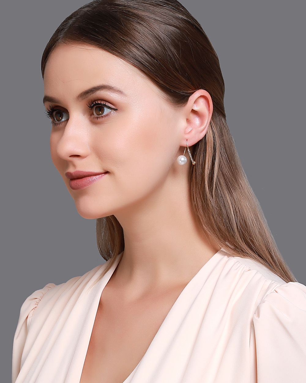 New Ear Clip Earrings Temperament Pearl Cross Earrings Ladies Sweet Wild Diamond Inlaid Earring Wholesale Nihaojewelry display picture 2
