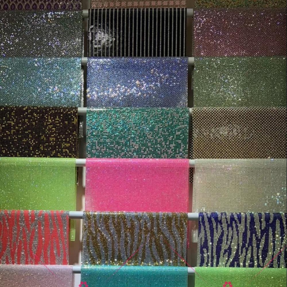 戊酷 24X40cm服装箱包热熔背胶玻璃水钻片 自粘胶网钻烫钻LRP-134