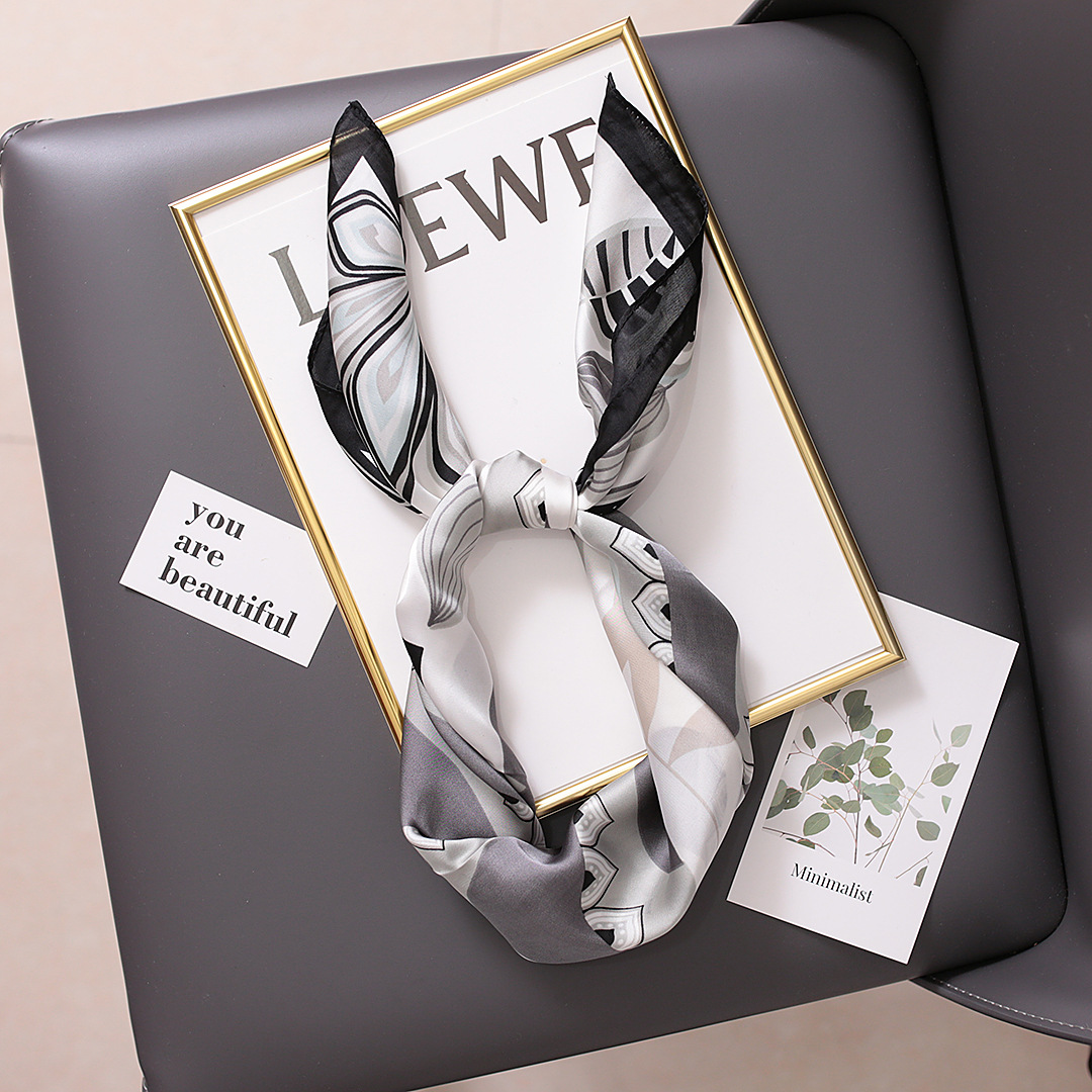 Thin Spring/Summer/Autumn/Winter New Silk Korean Edition Dongdaemun 70 Small Square Versatile Multi functional Scarf_voghion.com