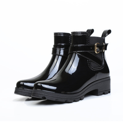 New Arrival European & American-Style Short-Height Glossy Rain Boots for Women – Fashionable, Non-Slip PVC Water Shoes, Versatile All-Season Rain Boots Available for Factory Wholesale